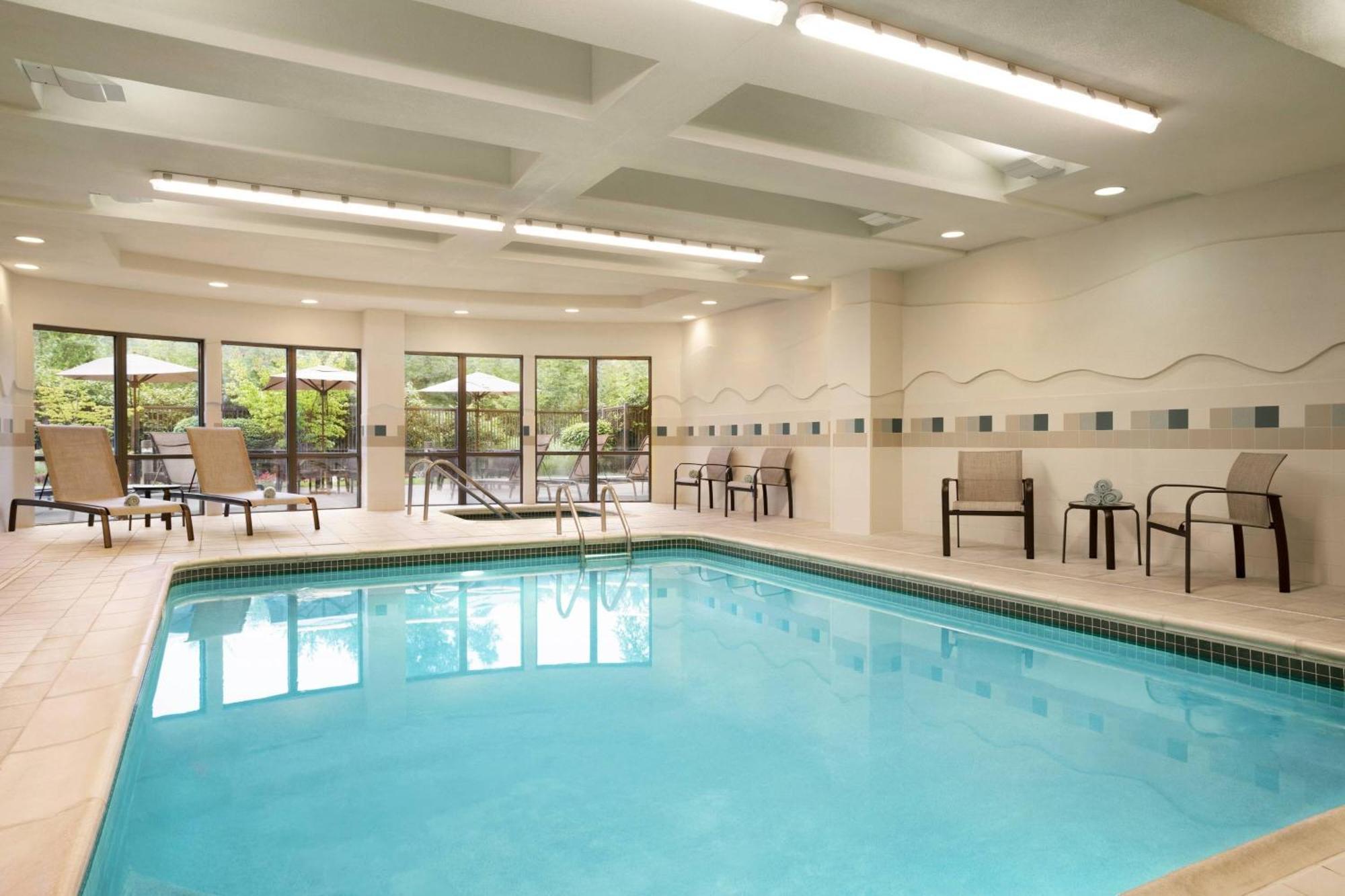 Courtyard By Marriott Middletown Goshen Hotel Exterior photo