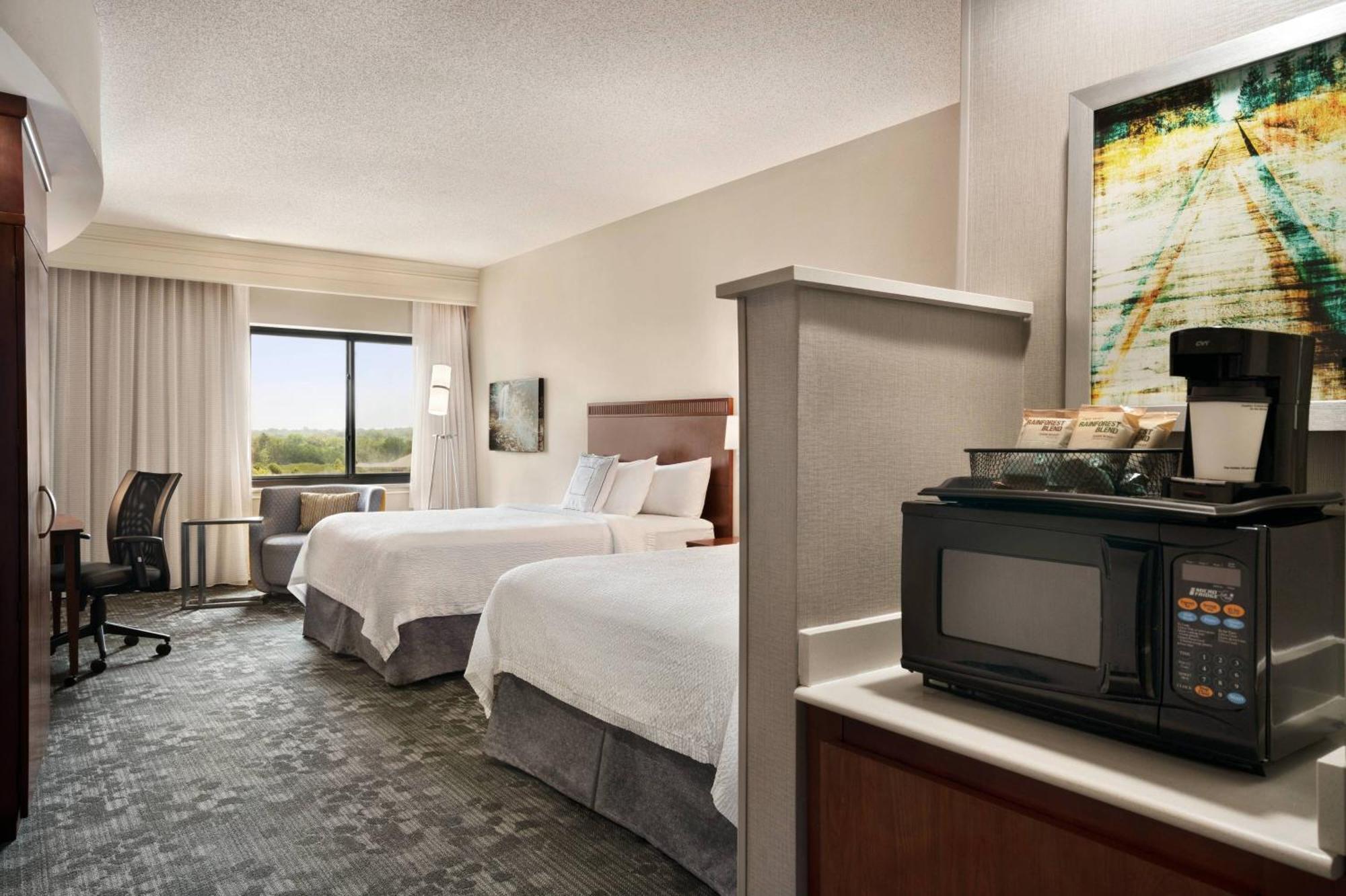 Courtyard By Marriott Middletown Goshen Hotel Exterior photo