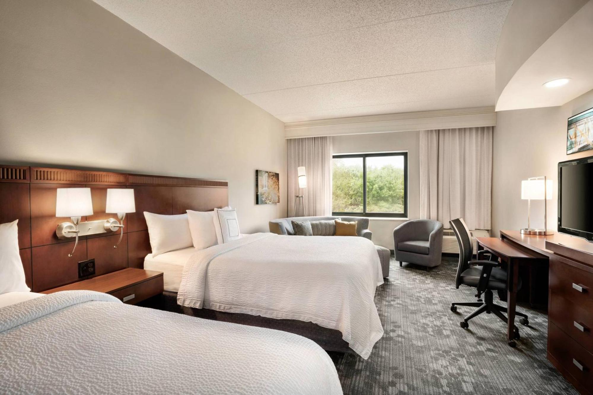 Courtyard By Marriott Middletown Goshen Hotel Exterior photo